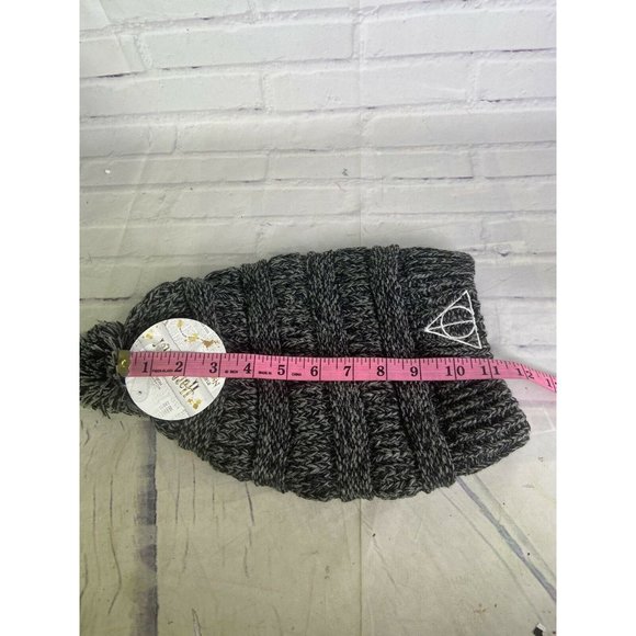 Harry Potter Deathly Hallows Logo Gray Knit Pom Slouch Beanie Hat Cap Adult NEW